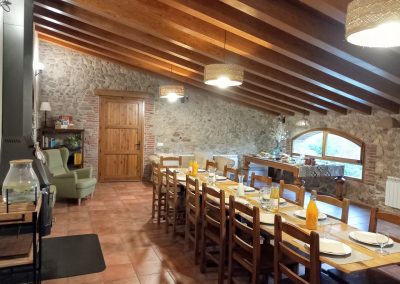 Menjador sala 1 per fer retirs o ioga