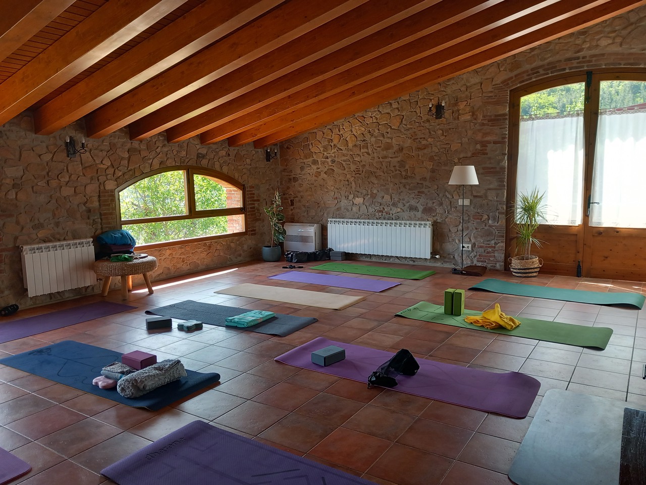 Sala ioga per fer retirs a Mas vilar Montseny
